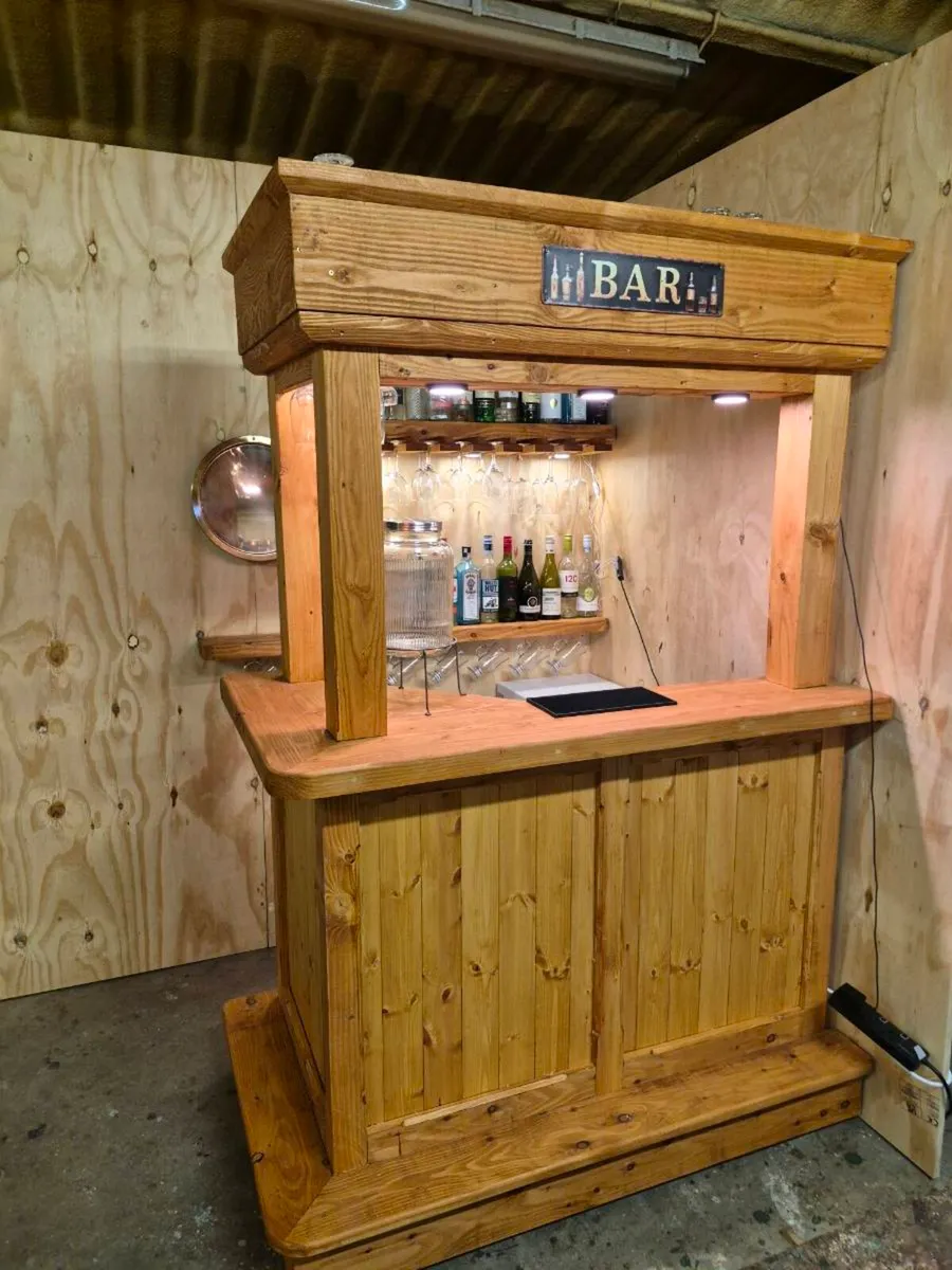 Rustic home bar - Image 1