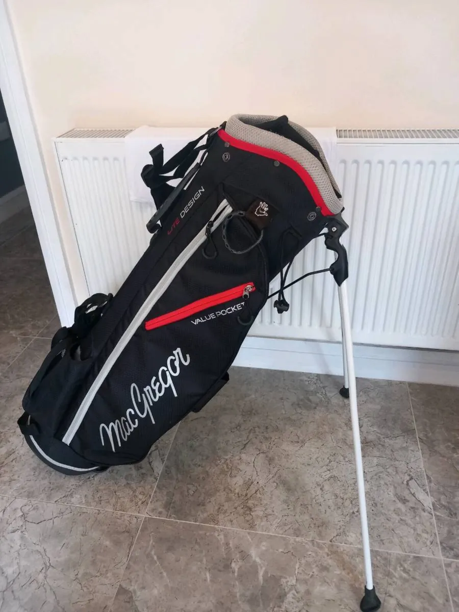 McGregor golf bag with stand - Image 1