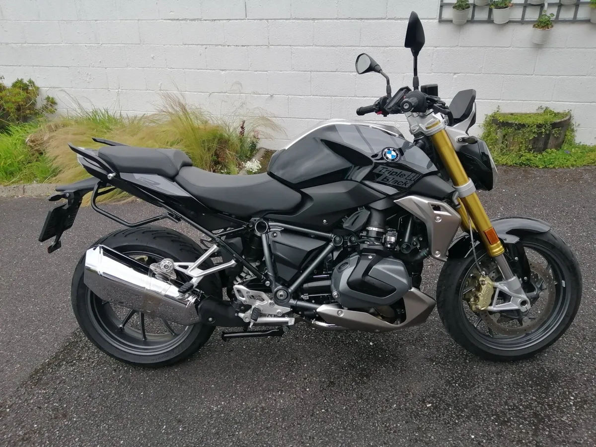 BMW R1250R SE Triple Black - Image 3
