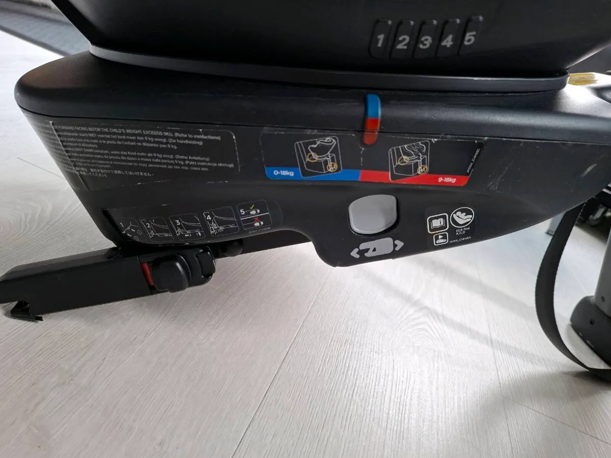 Joie Spin 360 ISOFIX Swivel Car Seat - Image 4