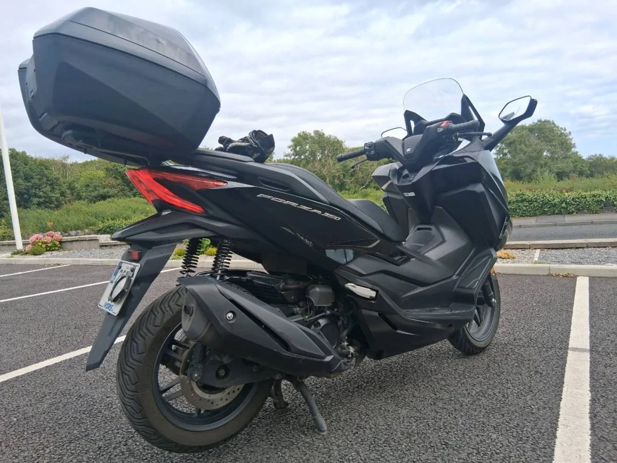 Honda Forza 350 - Image 2