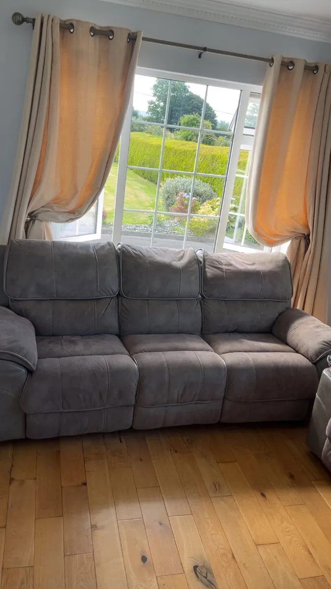 3 seater recliner couch and 2 singles - Image 1