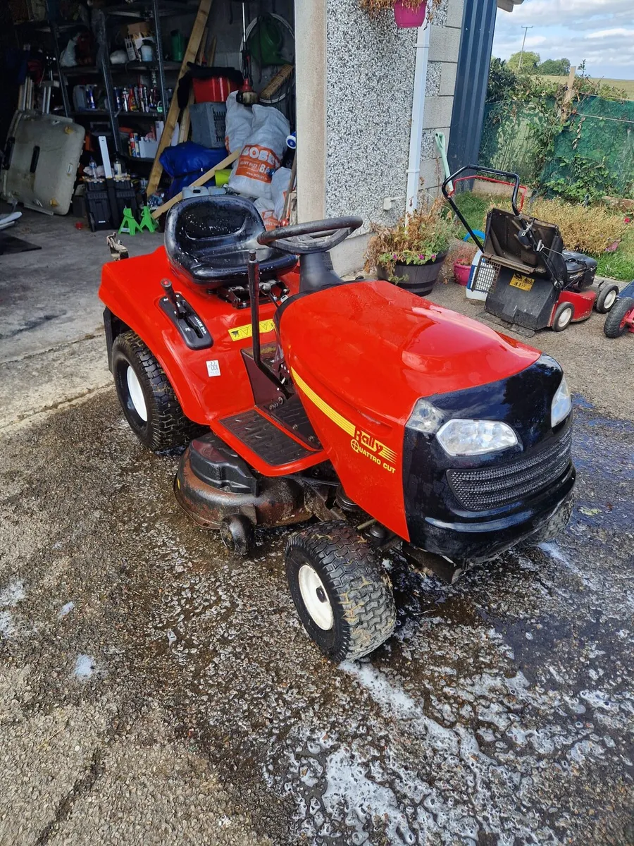 Ride on Lawnmover - Image 1