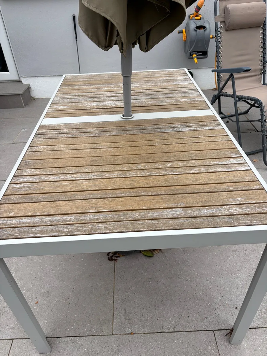 Garden Table & 6 chairs - Image 1