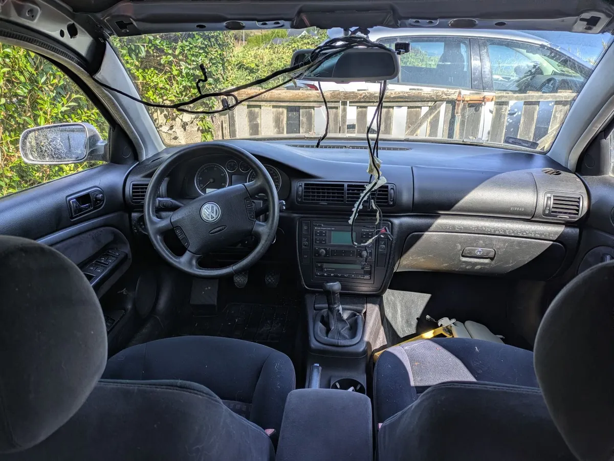 Vw Passat for parts only - Image 2
