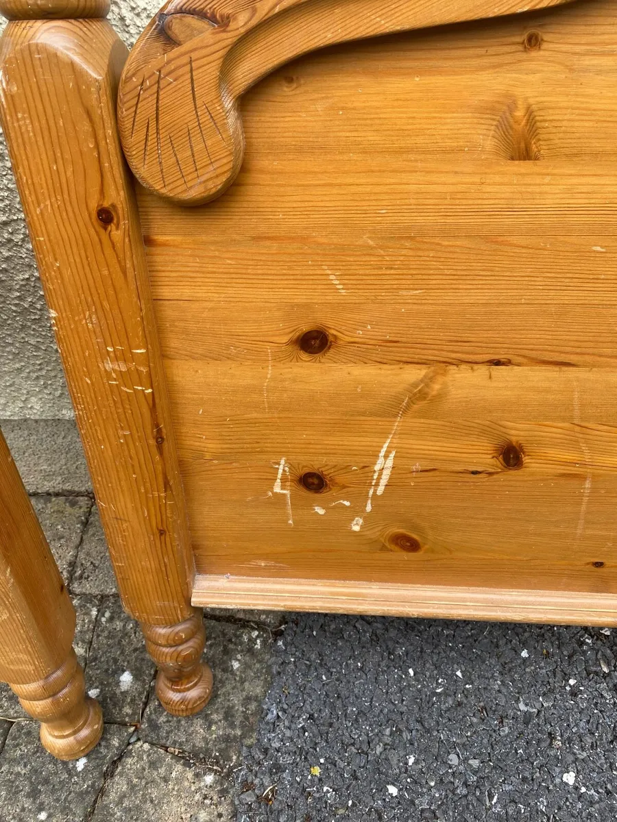 Furniture Free to collect - Image 2