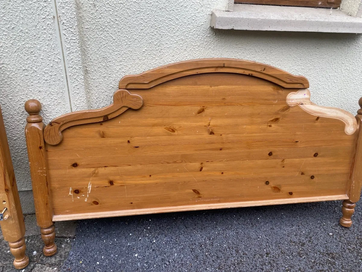 Furniture Free to collect - Image 3