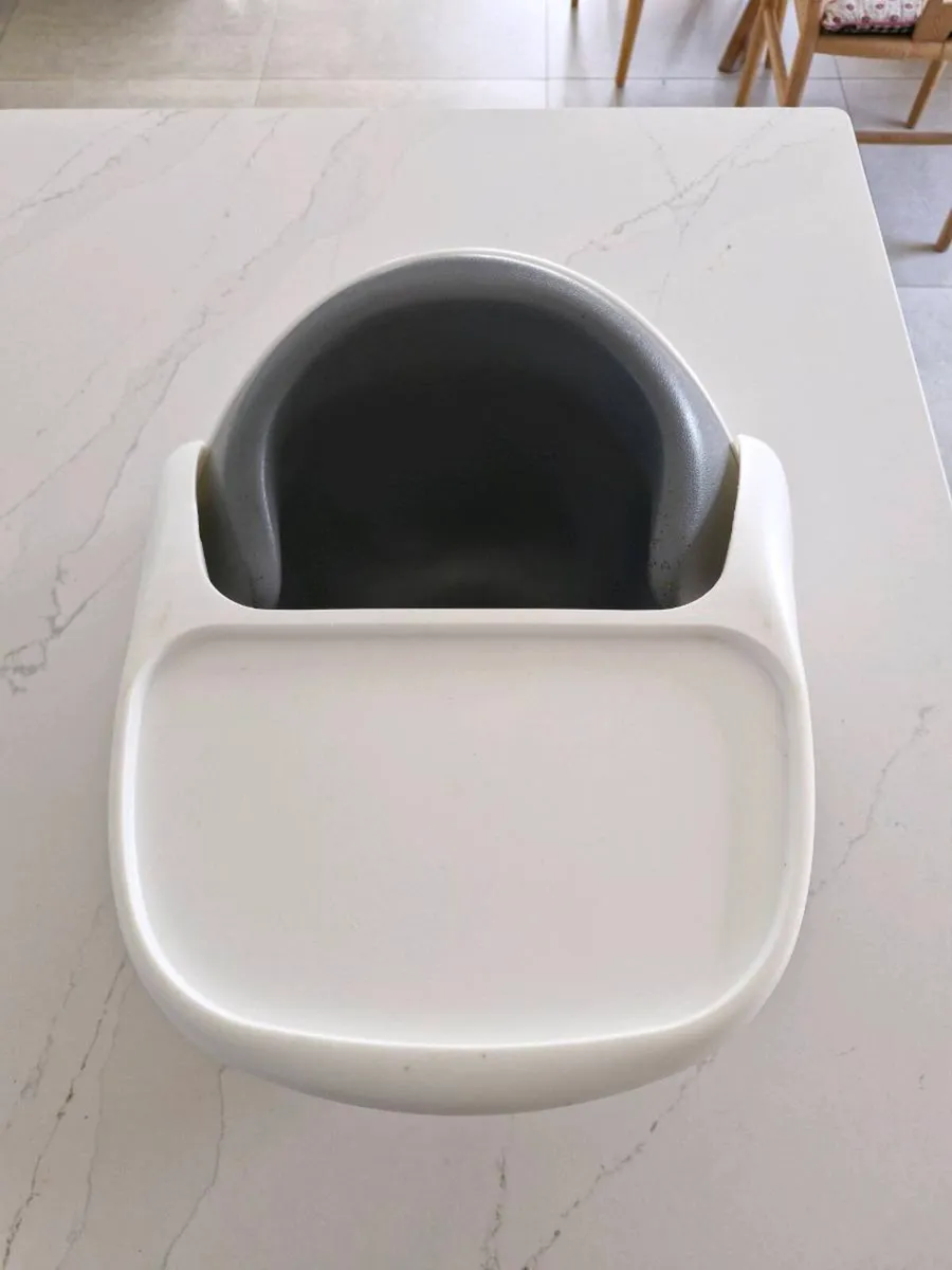 Feeding chair - Image 1