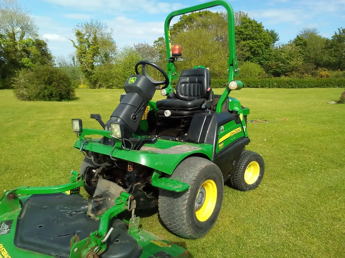 2017 John Deere 1580 4WD Diesel Mower - Image 1