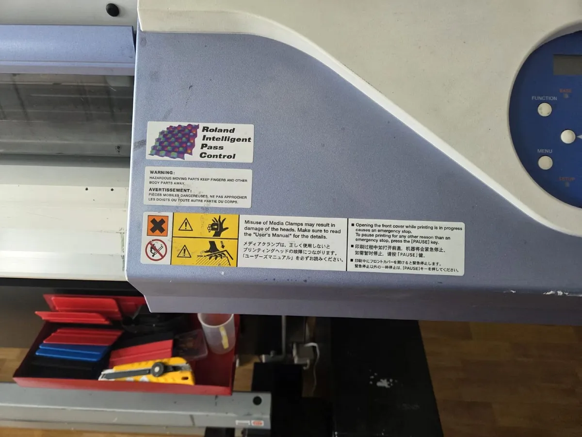 Roland VersaCamm VS-540i Print & Cut Eco Solvent - Image 3