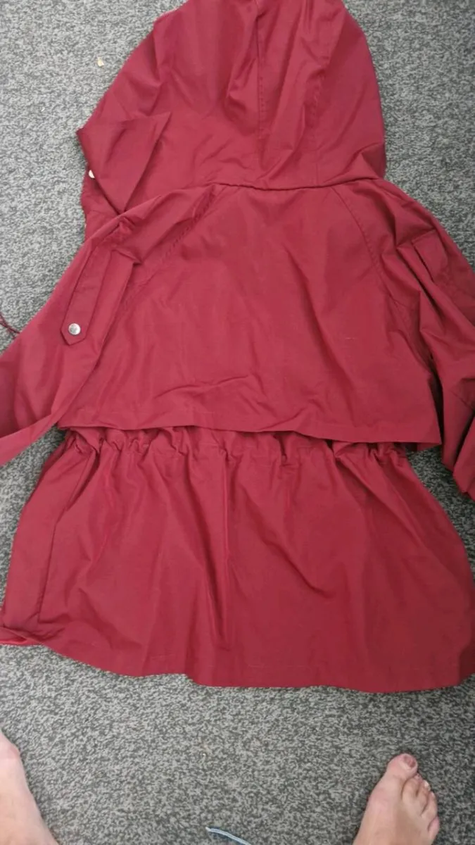 Burgundy wind breaker jacket - Image 4