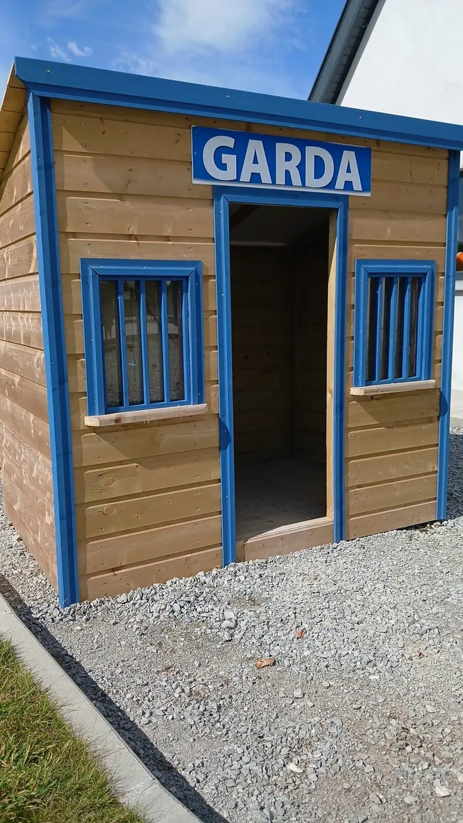 Playhouse/ storage shed - Image 2