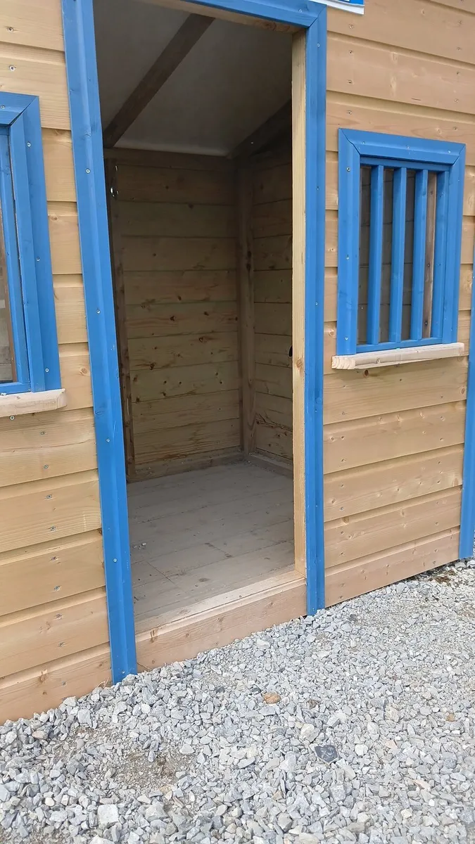 Playhouse/ storage shed - Image 4