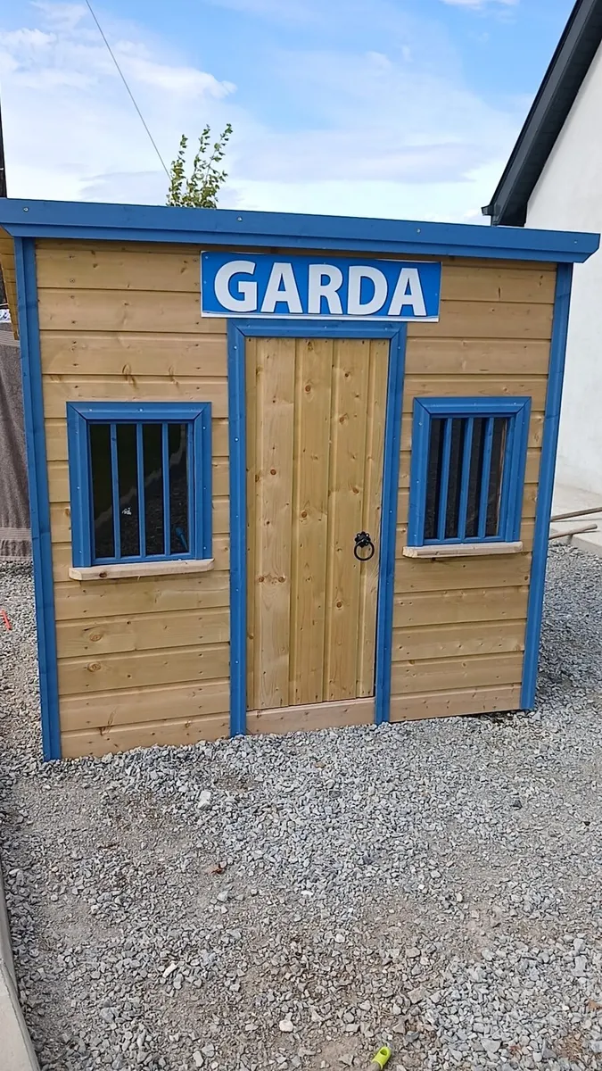 Playhouse/ storage shed - Image 1
