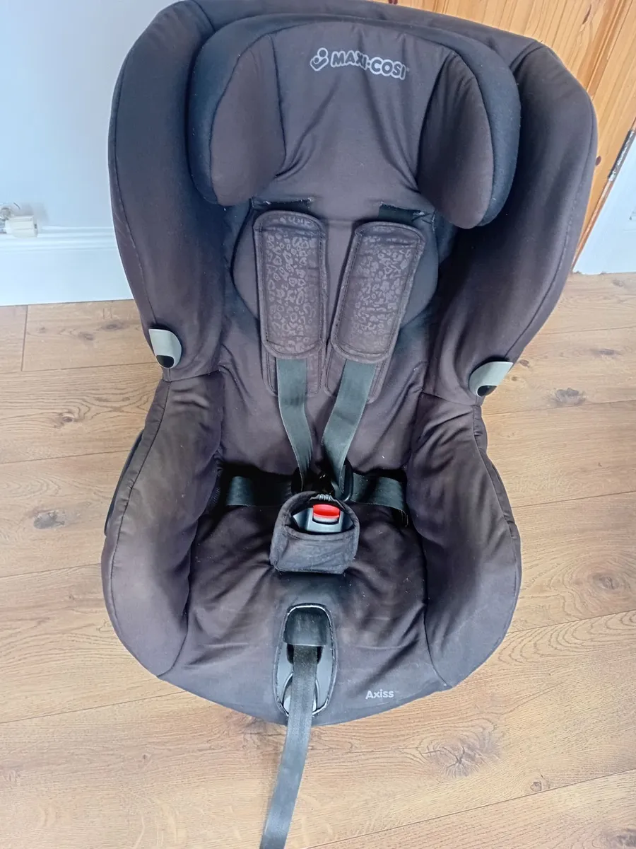 Rotating car seat - Image 3