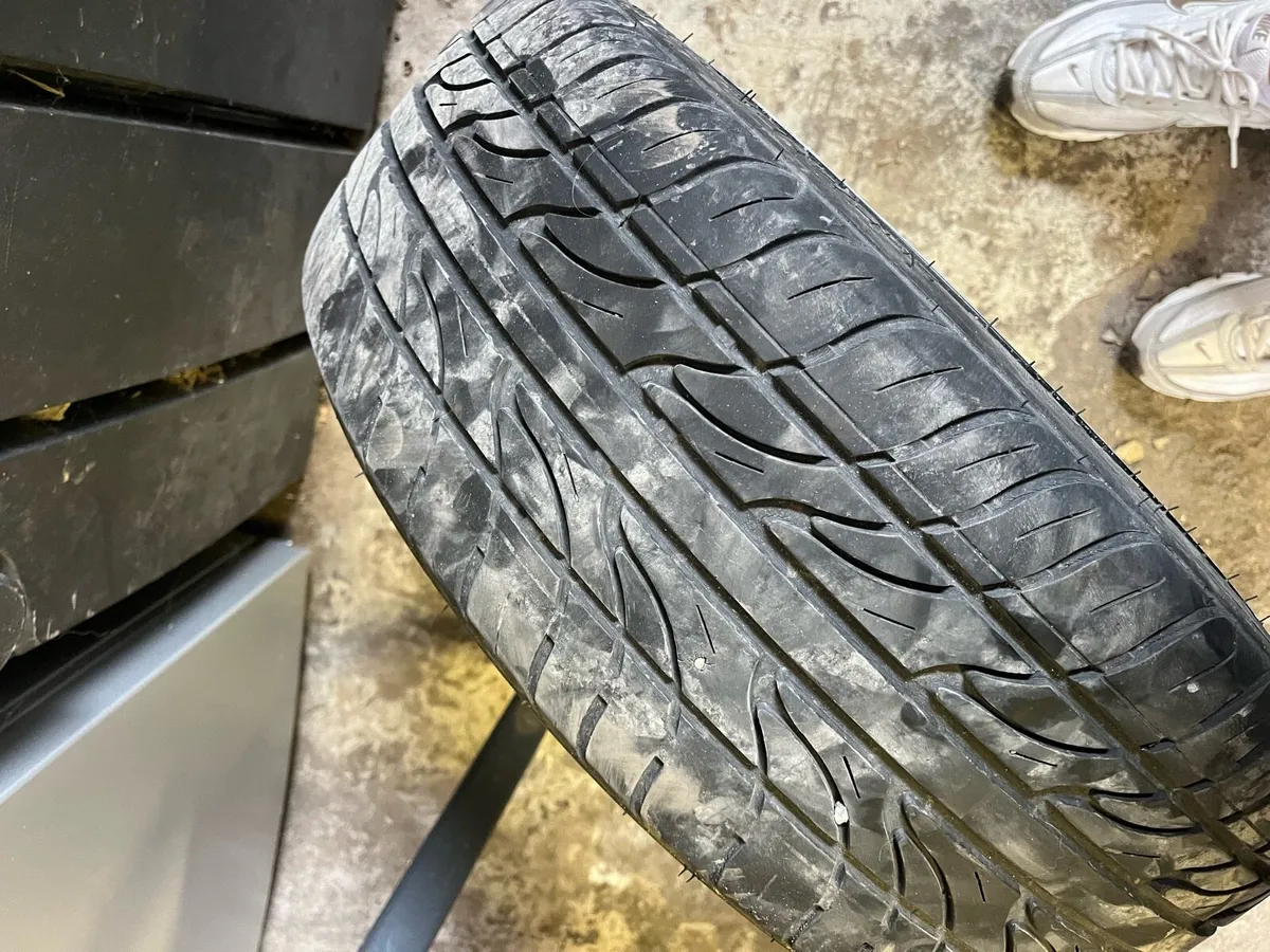 Volkswagen 17” alloy wheels - Image 2