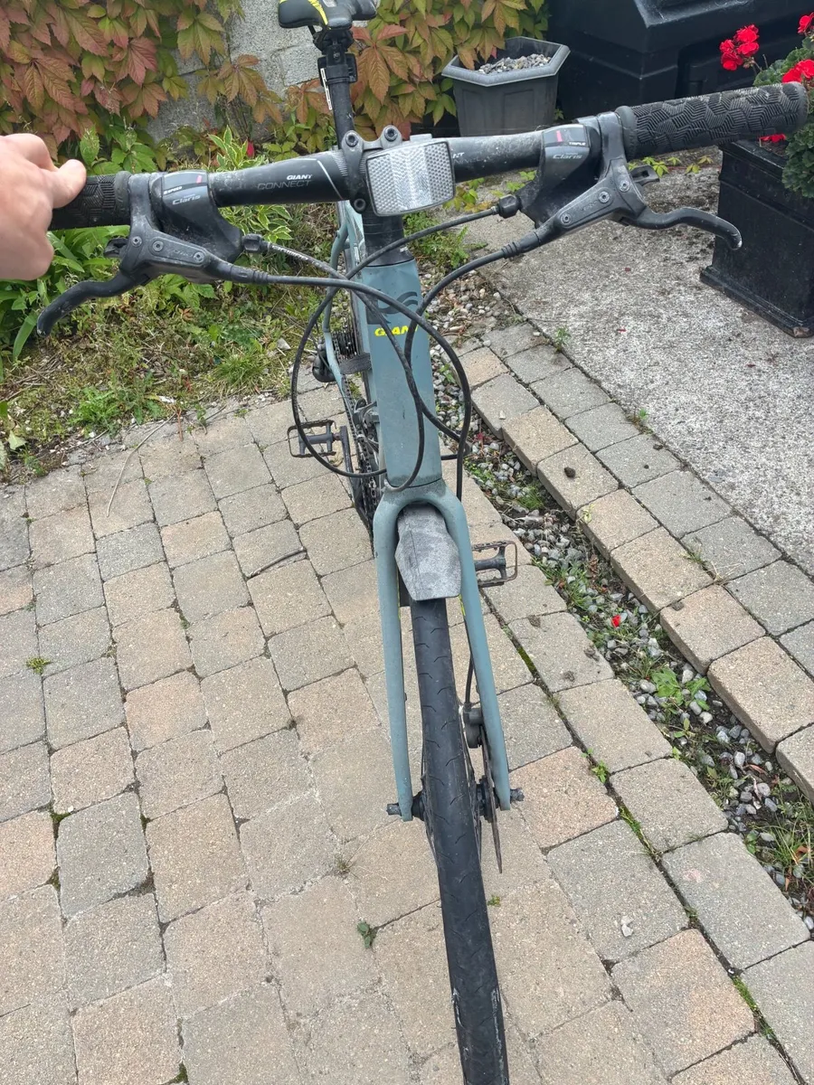 Giant Rapid 3 Men’s Bike - Image 2