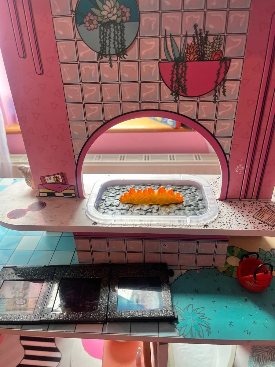 lol surprise Doll house - Image 3