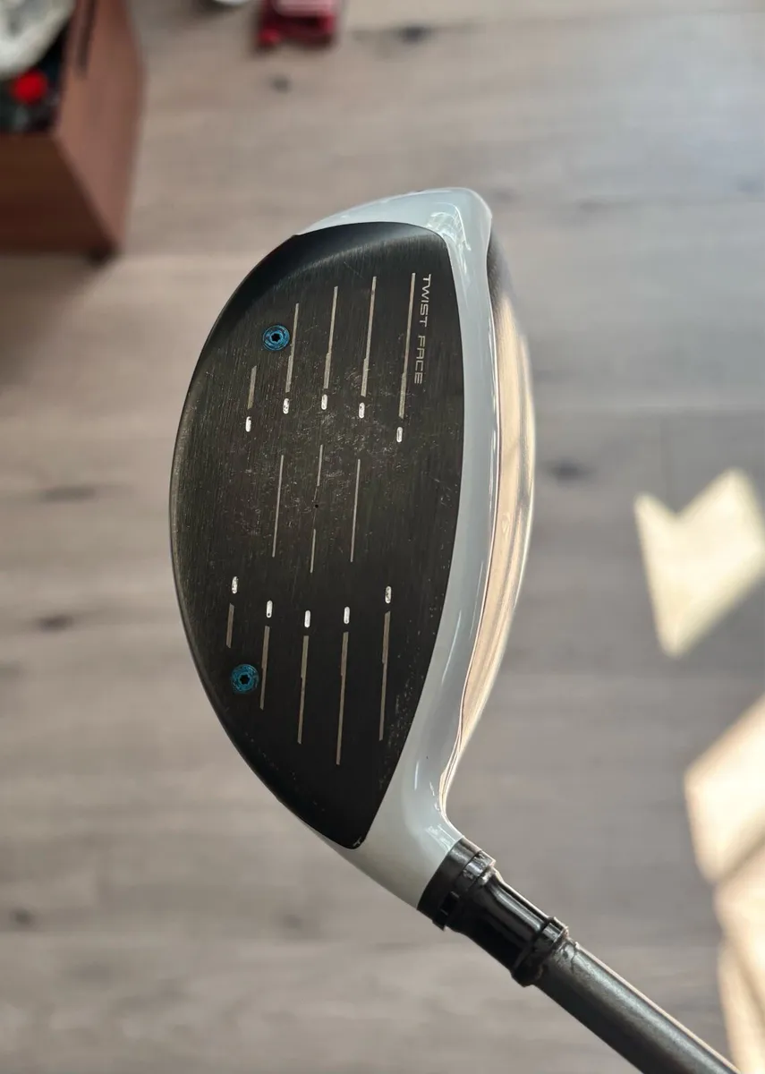 Sim driver with tour ad shaft - Image 2