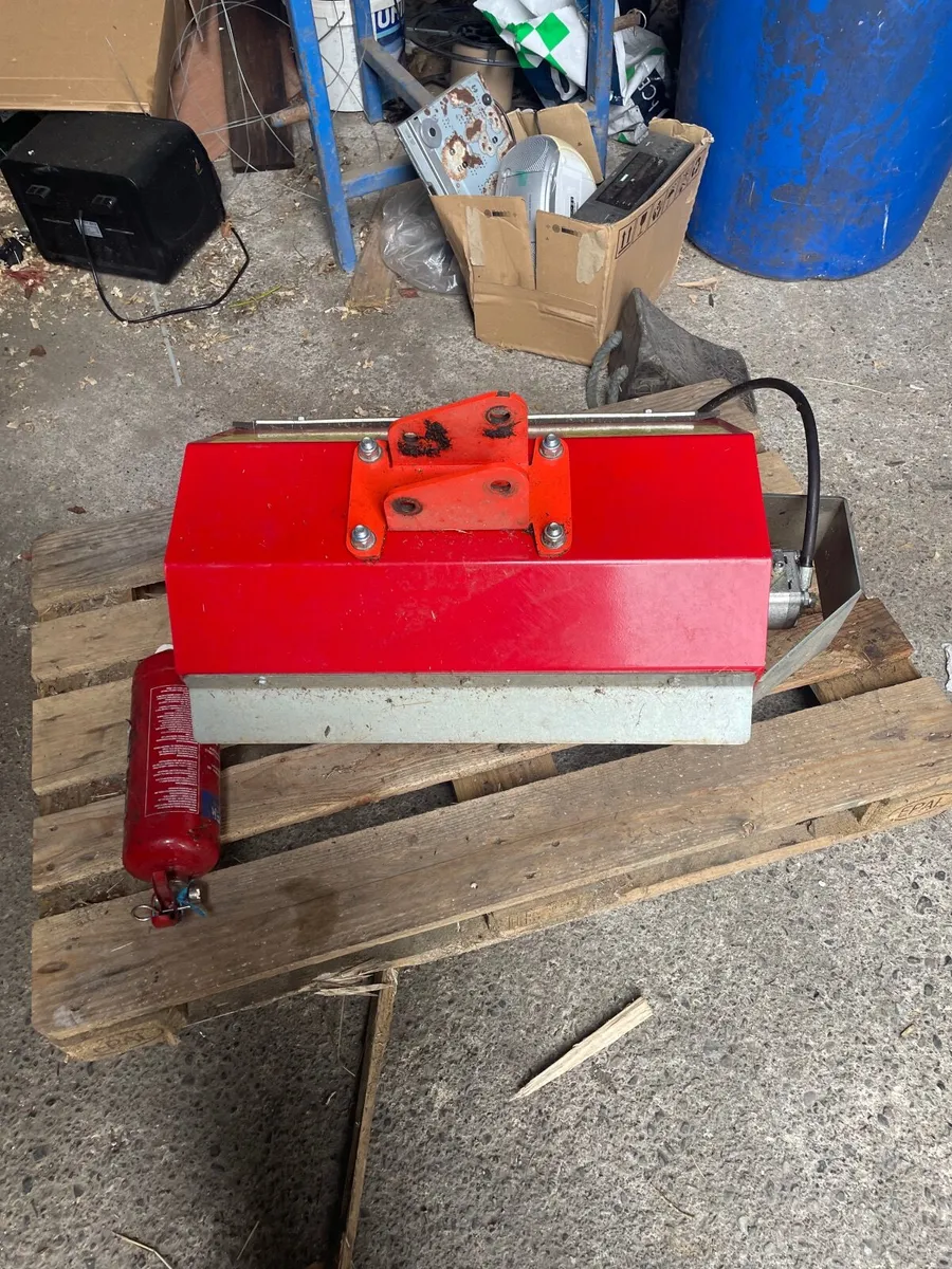Hedge cutter & flail - Image 2