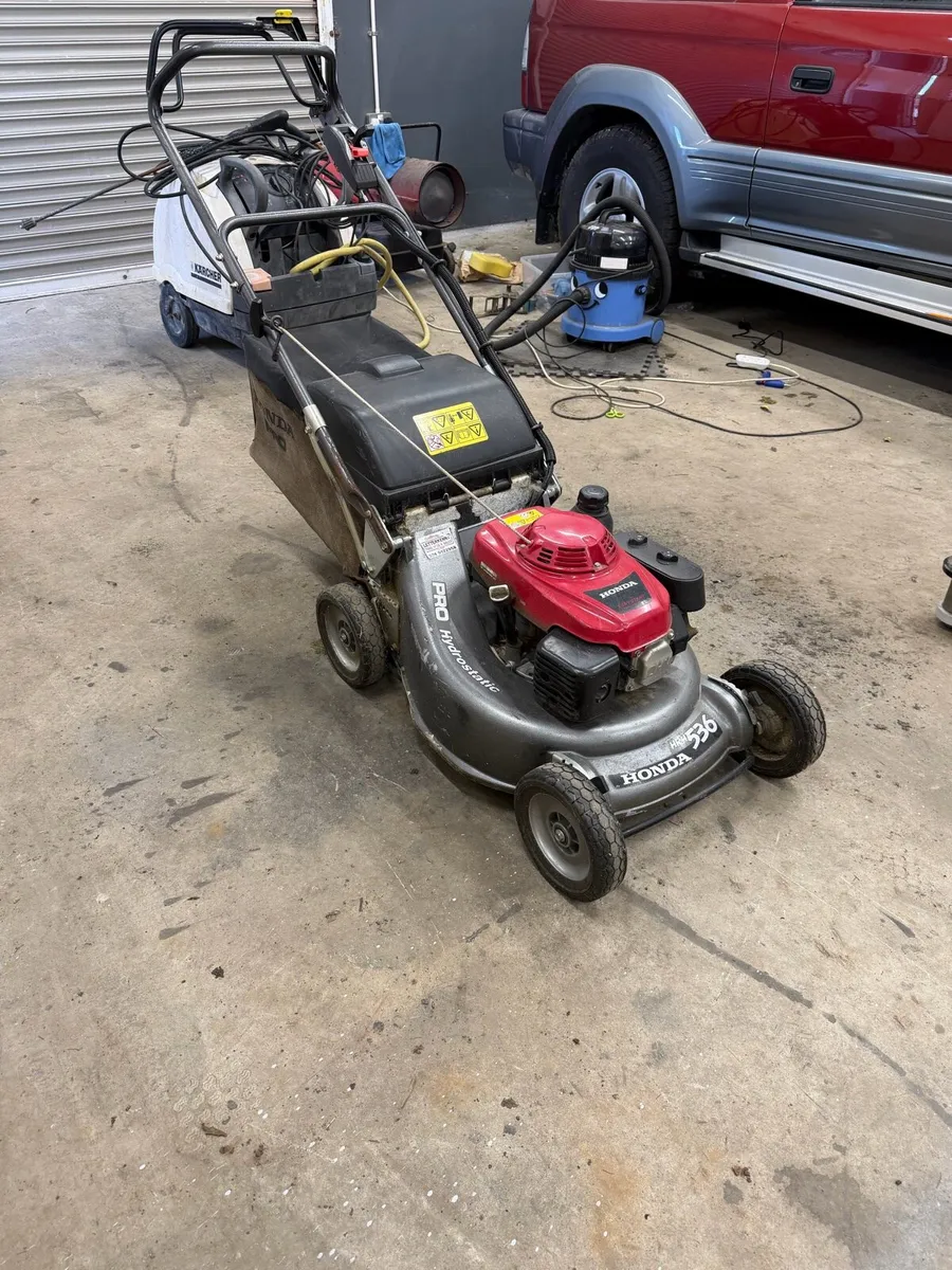 Honda pro  Lawnmower - Image 3