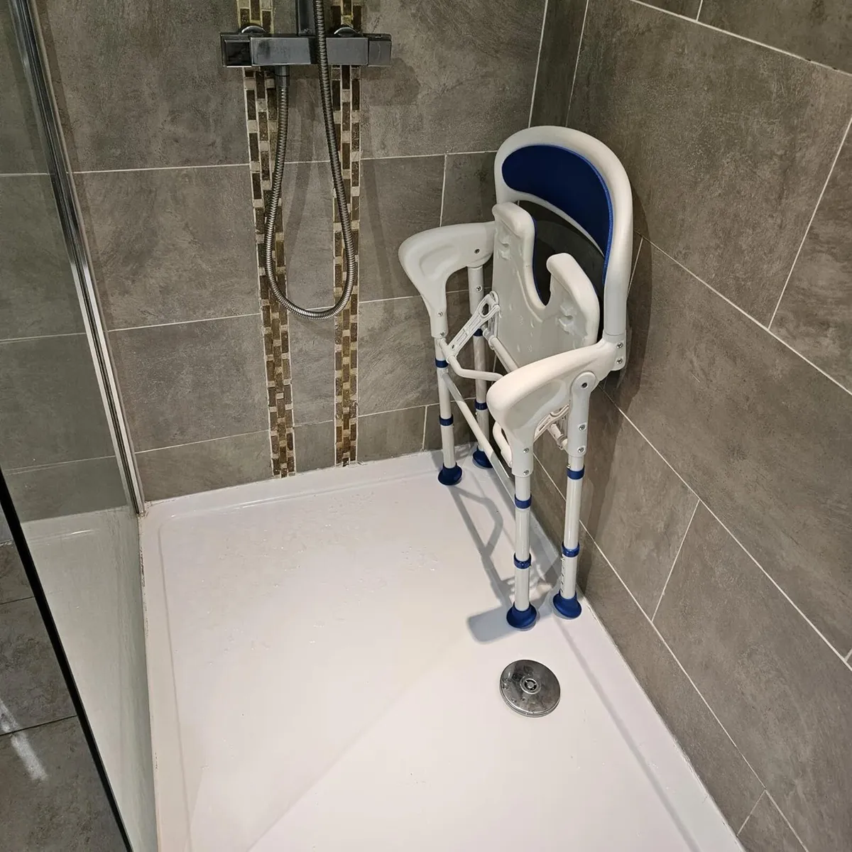 Deluxe Shower Chair Folding Wetroom Bathroom Seat - Image 4