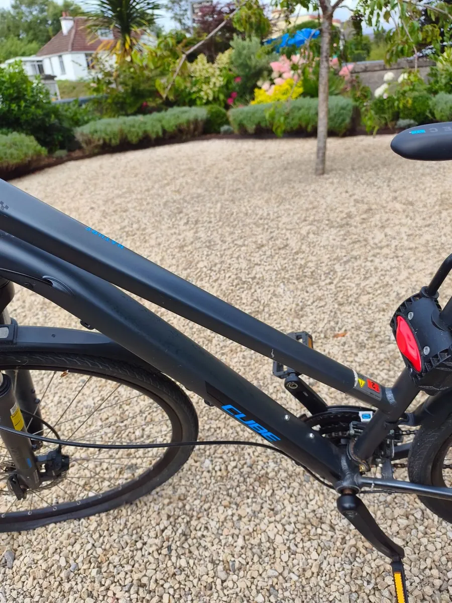 Cube Nature Hybrid Bike – Excellent Condition - Image 3