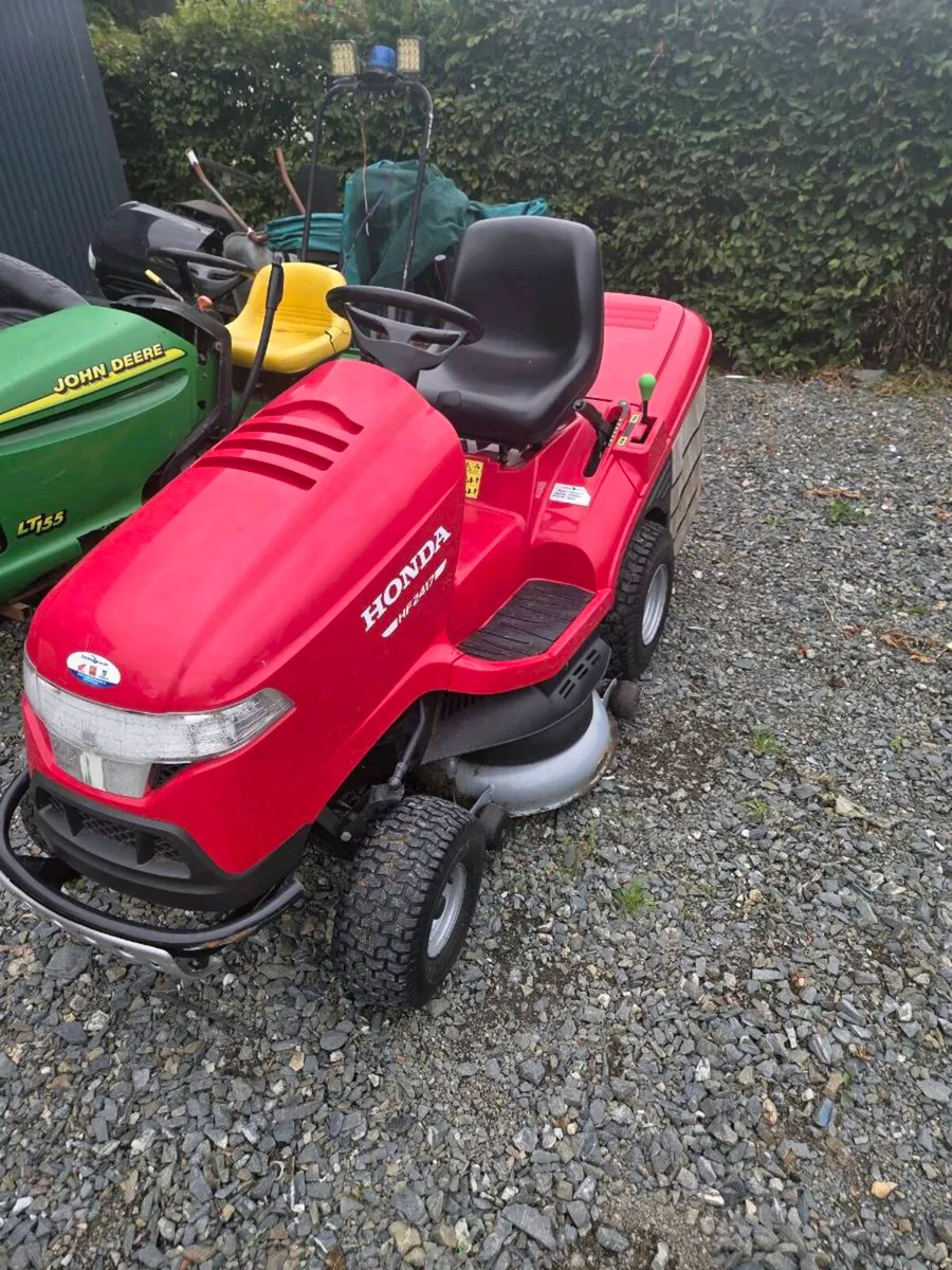 Ride on mower - Image 2