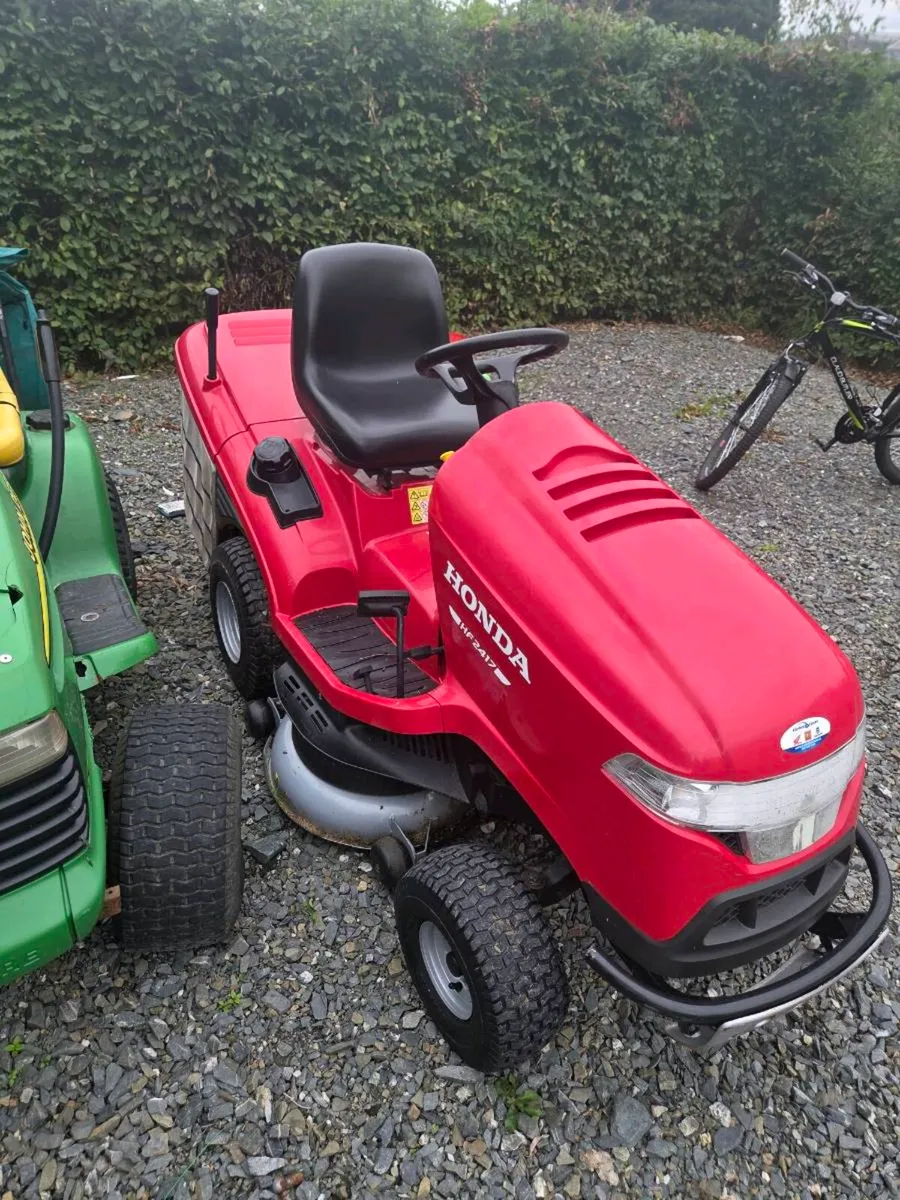 Ride on mower - Image 1