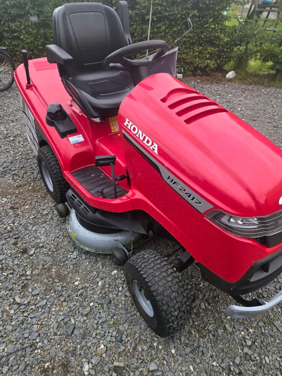 Ride on mower - Image 1