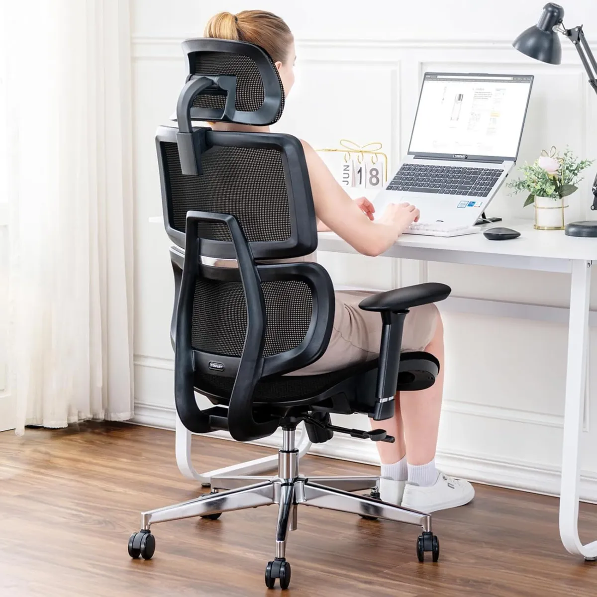 Ergonomic Mesh Office Chair with Adjustable Seat - Image 2