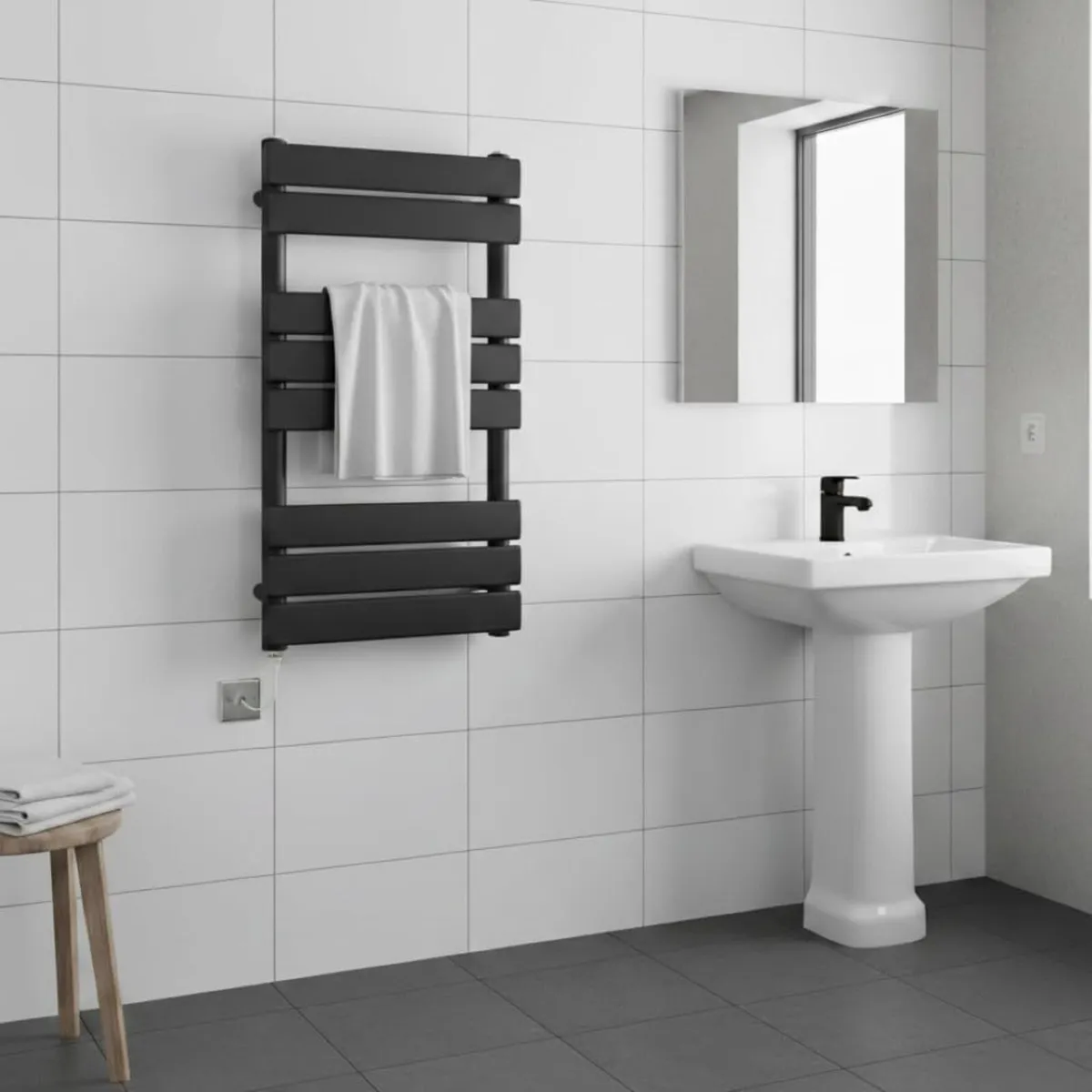 Richmond Electric Heated Towel Rail 500MM - Image 2