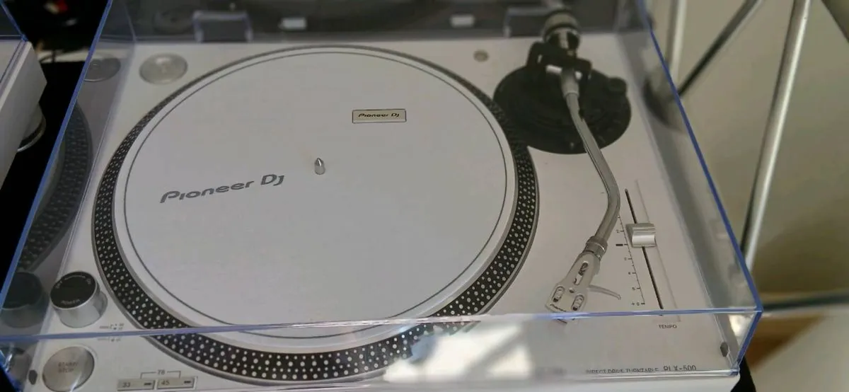 Turntable DJ  (Pair) - Image 4