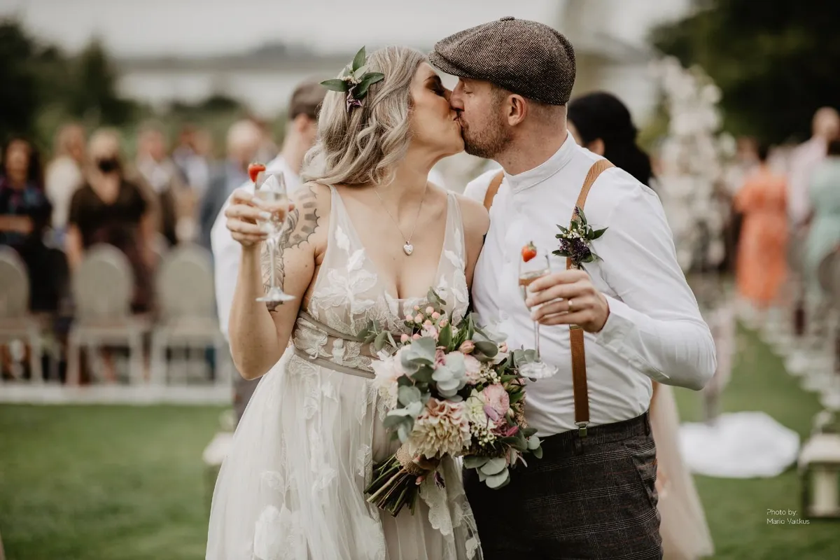 Wedding videographer - Image 1
