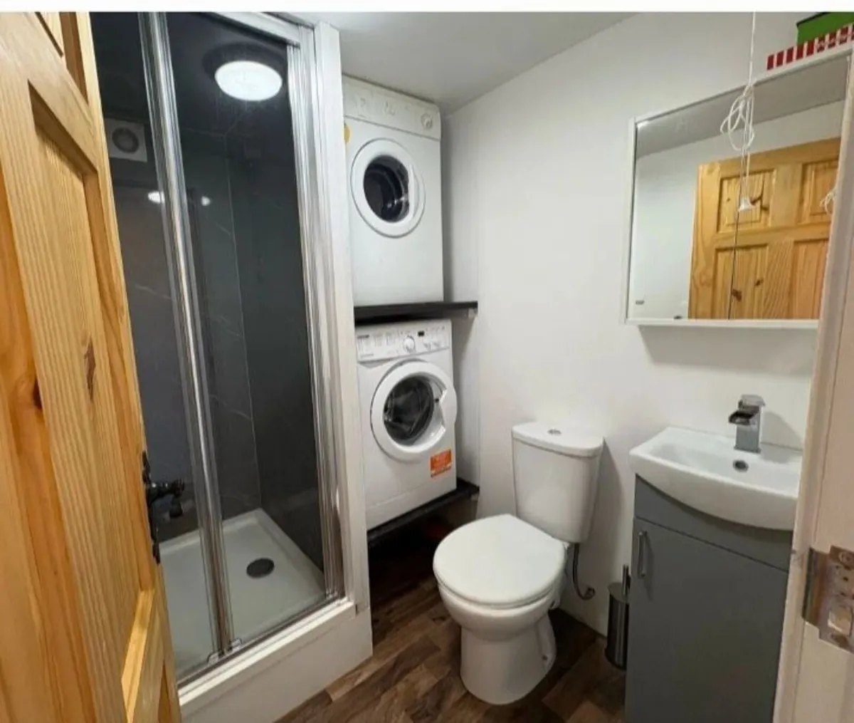 1 bedroom spacious cabin - Image 2