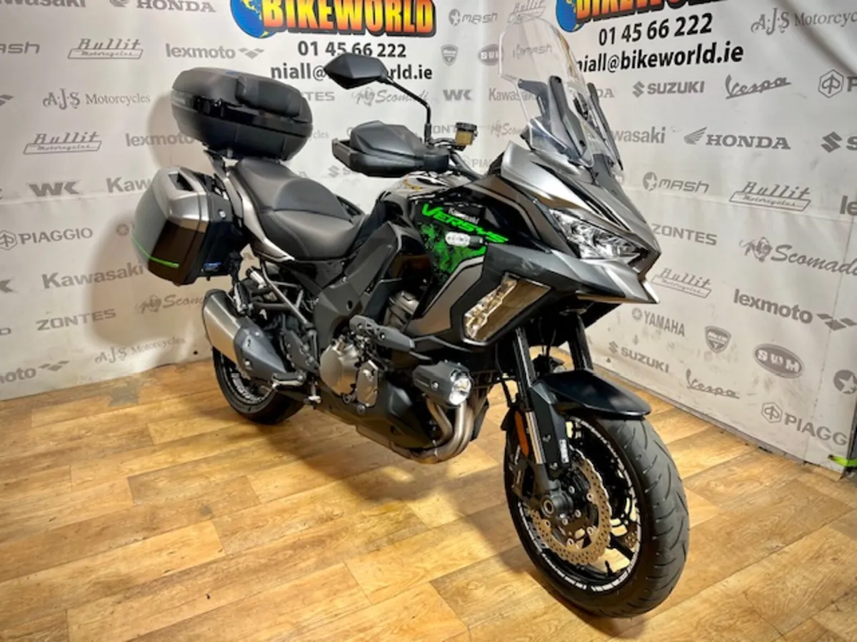 PRE-OWNED Kawasaki Versys 1000GT 2022 - Image 2