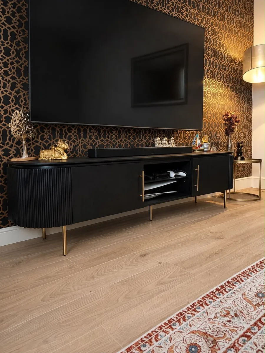 TV Unit - Image 3