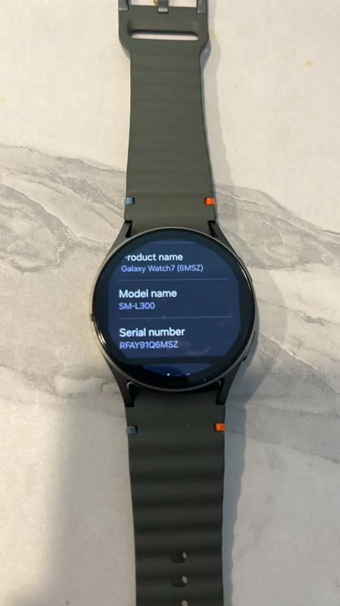 Samsung Galaxy Watch7 40mm Bluetooth SM-L300 + Charger - Image 2