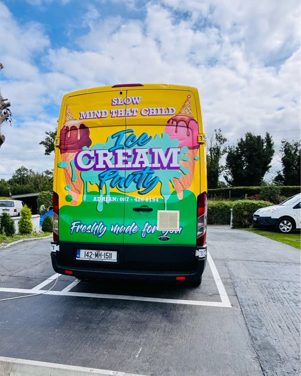 Ice crem van - Image 2