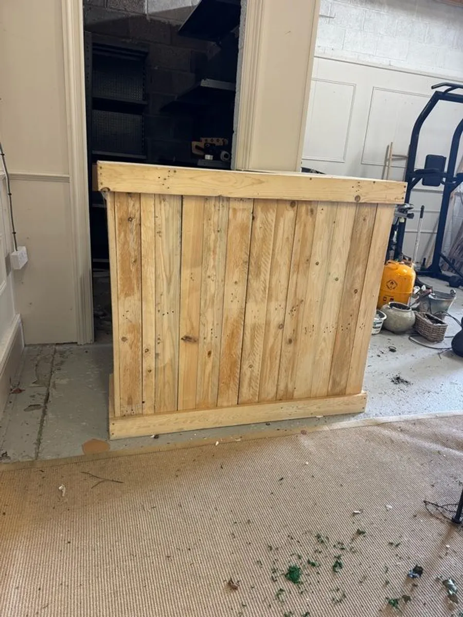 Home Bar suitable for inside or outside - Image 2