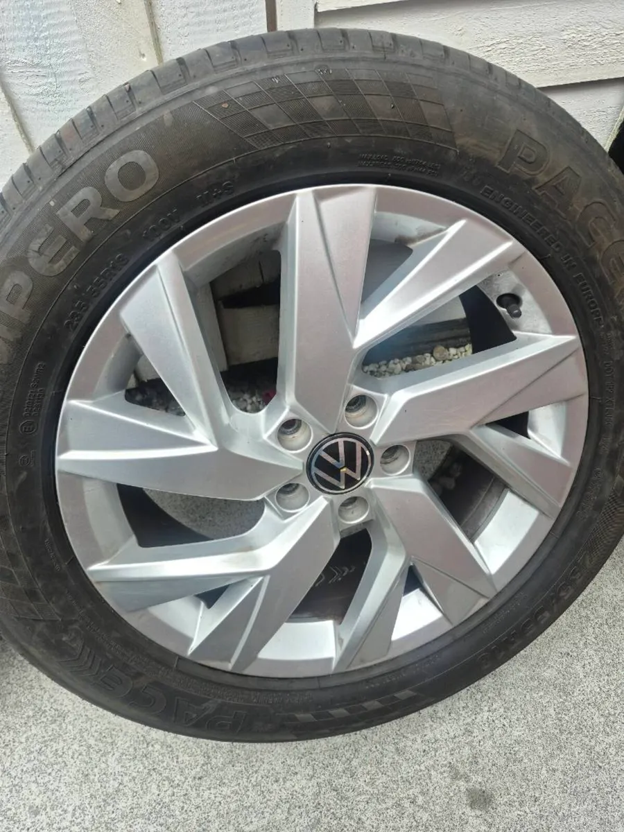 18" Volkswagen Tiguan Alloys and Tyres - Image 4