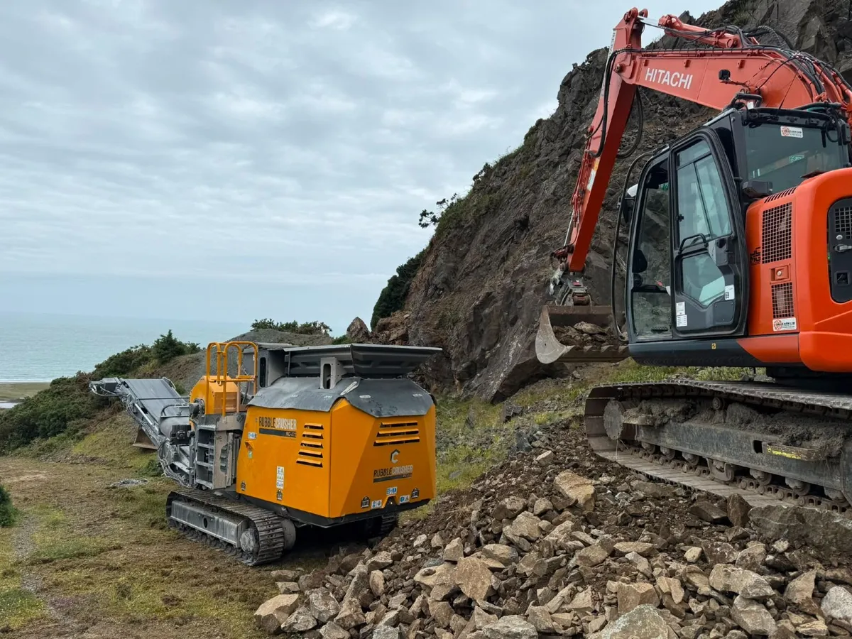 Rubble crusher J72 jaw - Image 4