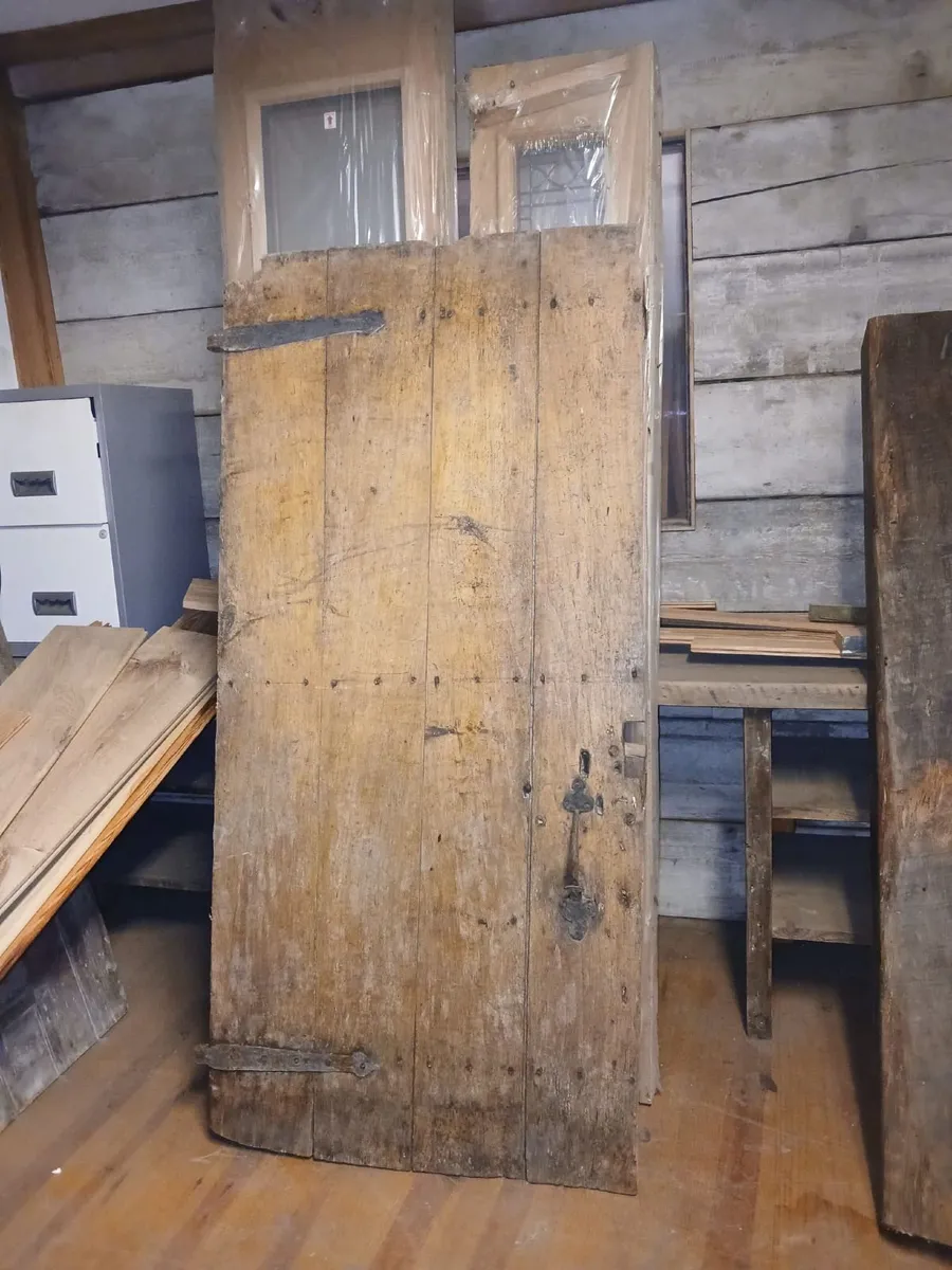 🚪 AN EXCEPTIONAL RANGE OF RECLAIMED DOORS - Image 1