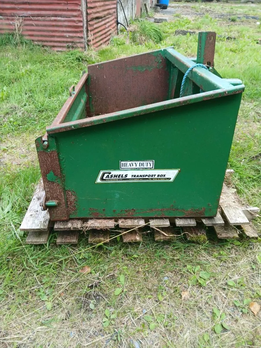 Cashel Transport Box - Image 1
