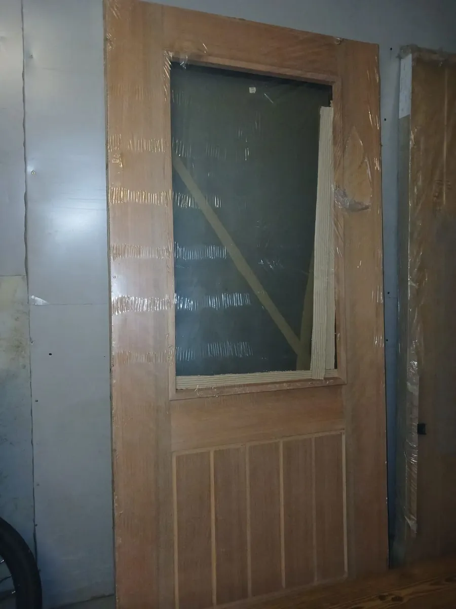 🚪 A GLIMPSE OF OUR CURRENT RECLAIMED DOORS - Image 4