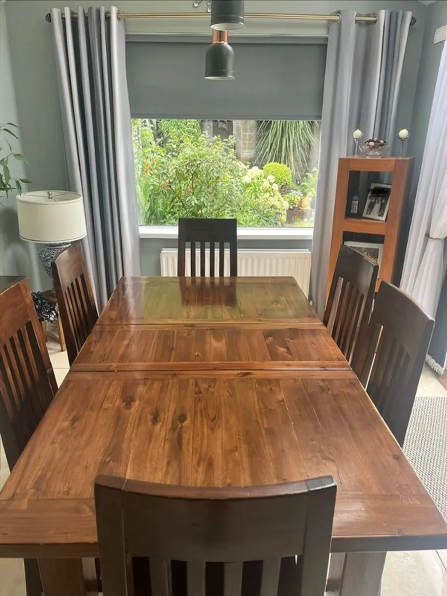 Kitchen table & 6 chairs - Image 4