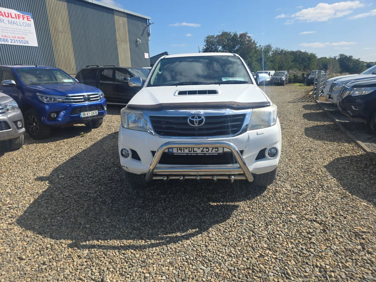 Toyota Hilux 3.0 D4D Invincible - Image 2