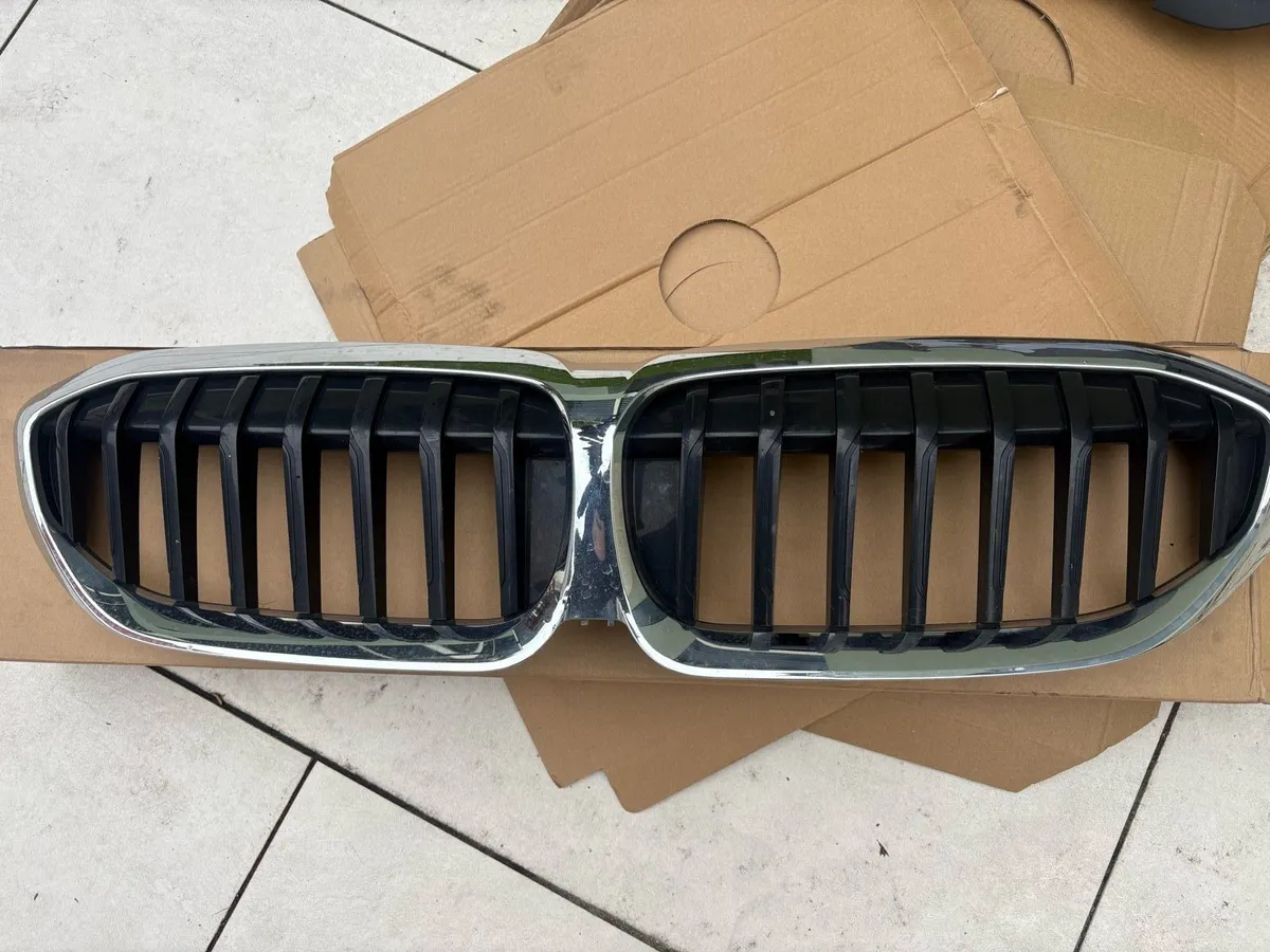 BMW Original Kidney Grile G20 M-Sport - Image 1