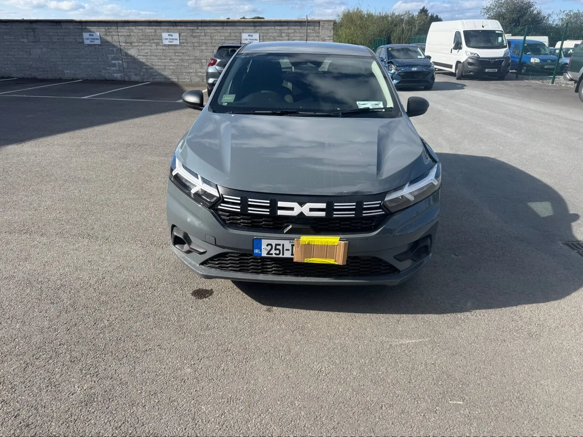 251 Dacia Sandero - Image 1