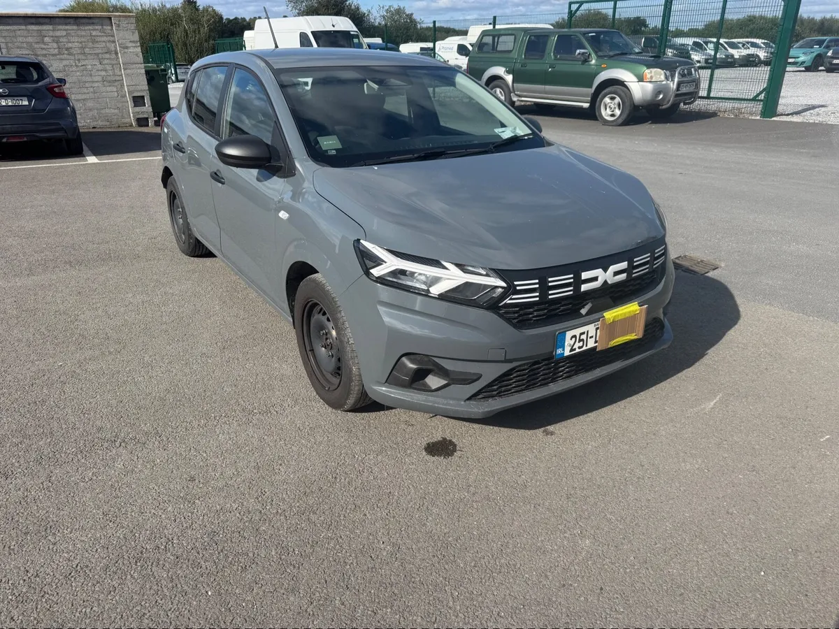 251 Dacia Sandero - Image 2